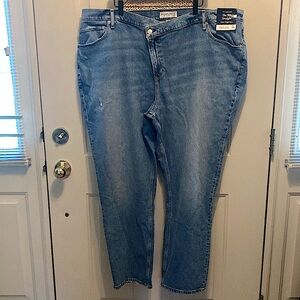 Abercrombie & Fitch Curve Love Ultra High Rise 90’s Straight Jeans Plus Women 37